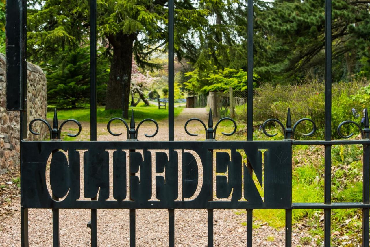 Cliffden Hotel Тинмут Екстериор снимка
