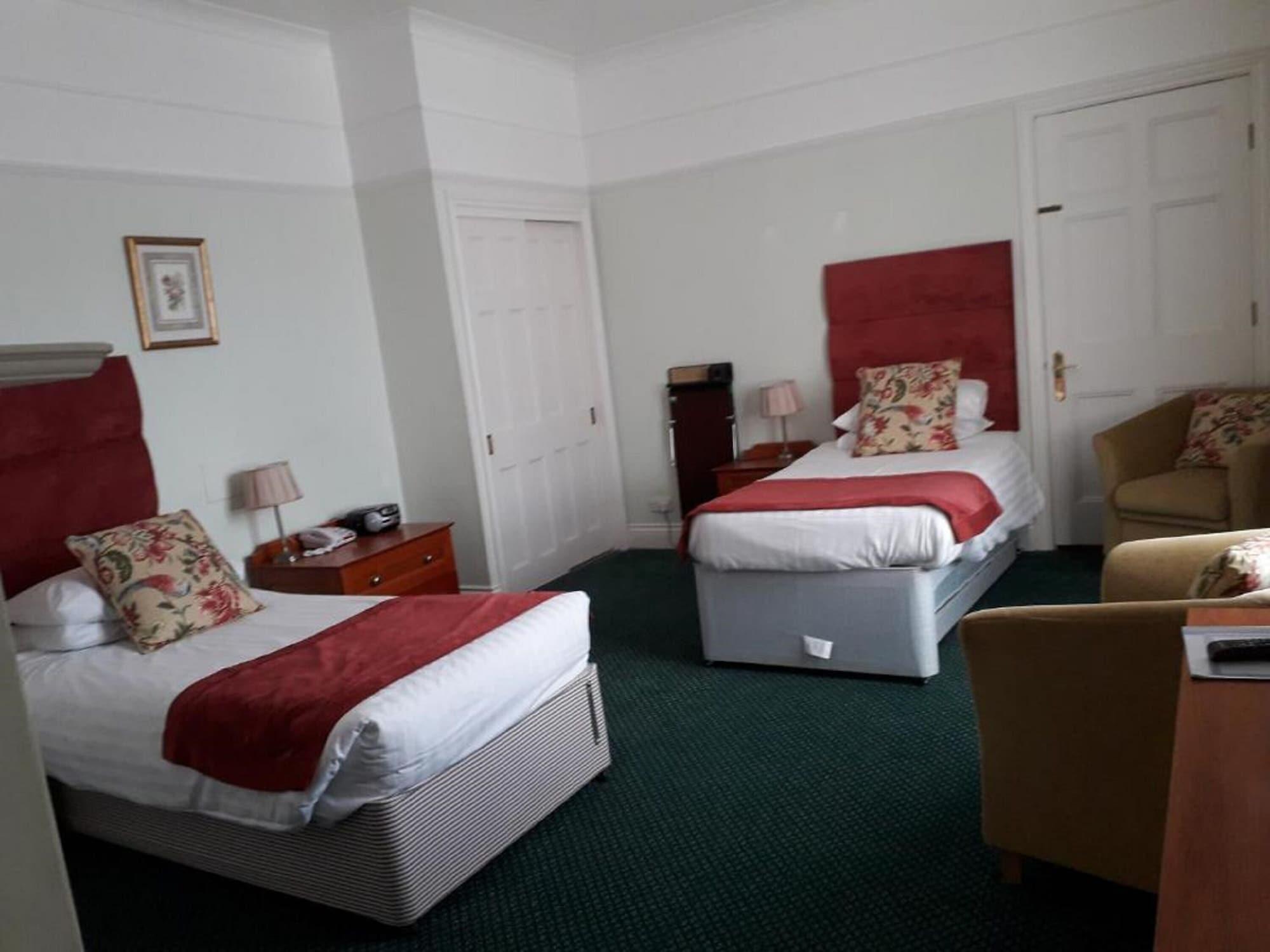 Cliffden Hotel Тинмут Екстериор снимка