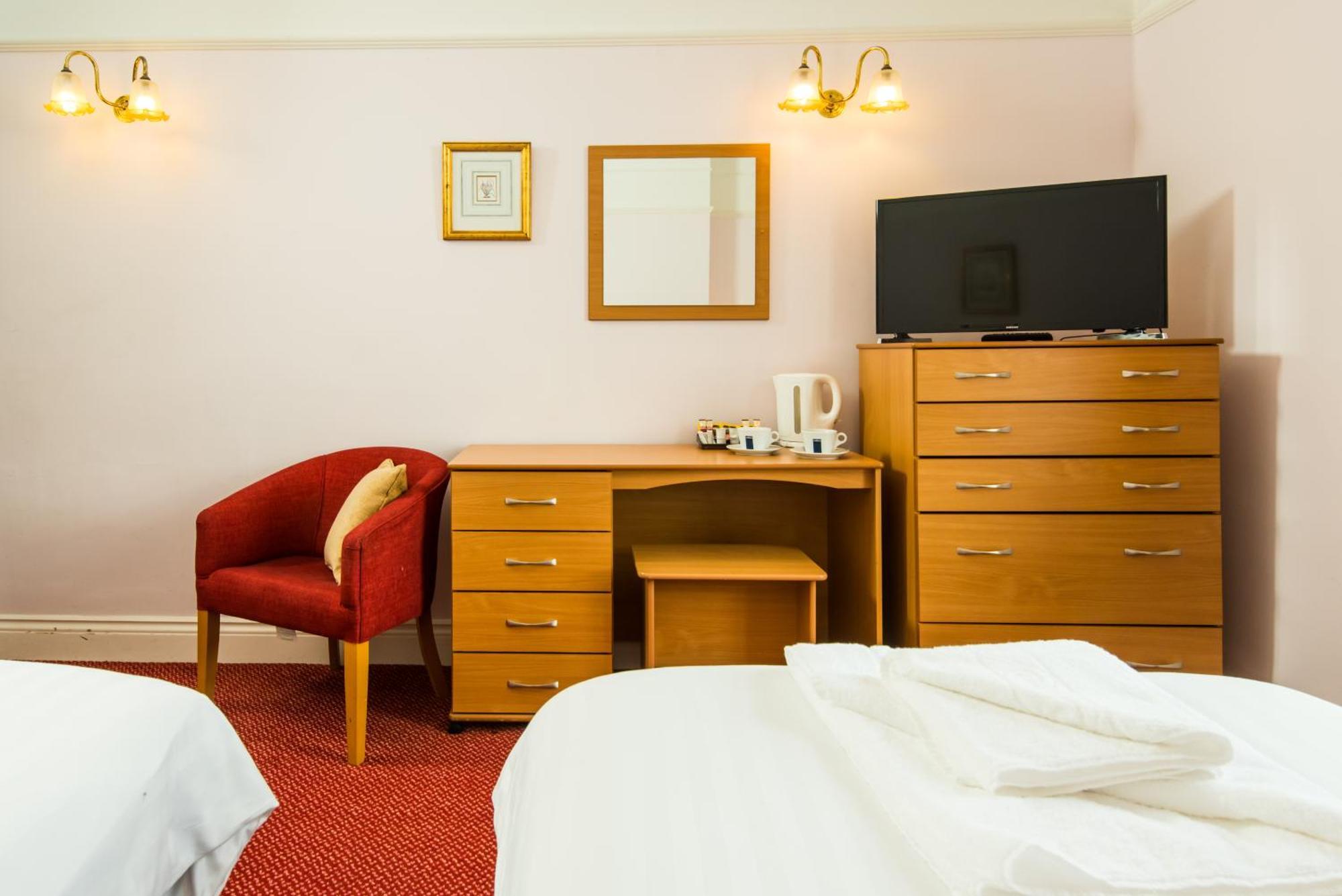 Cliffden Hotel Тинмут Стая снимка
