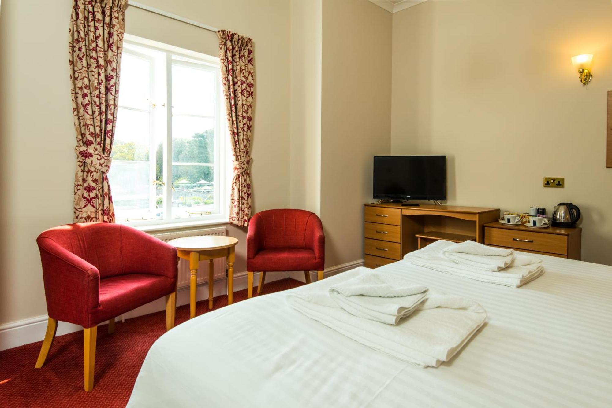 Cliffden Hotel Тинмут Стая снимка
