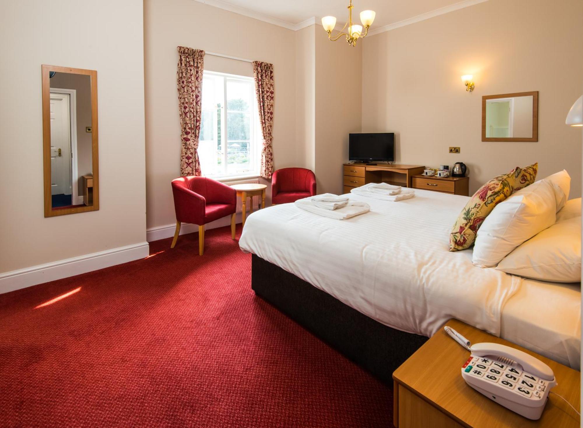 Cliffden Hotel Тинмут Стая снимка