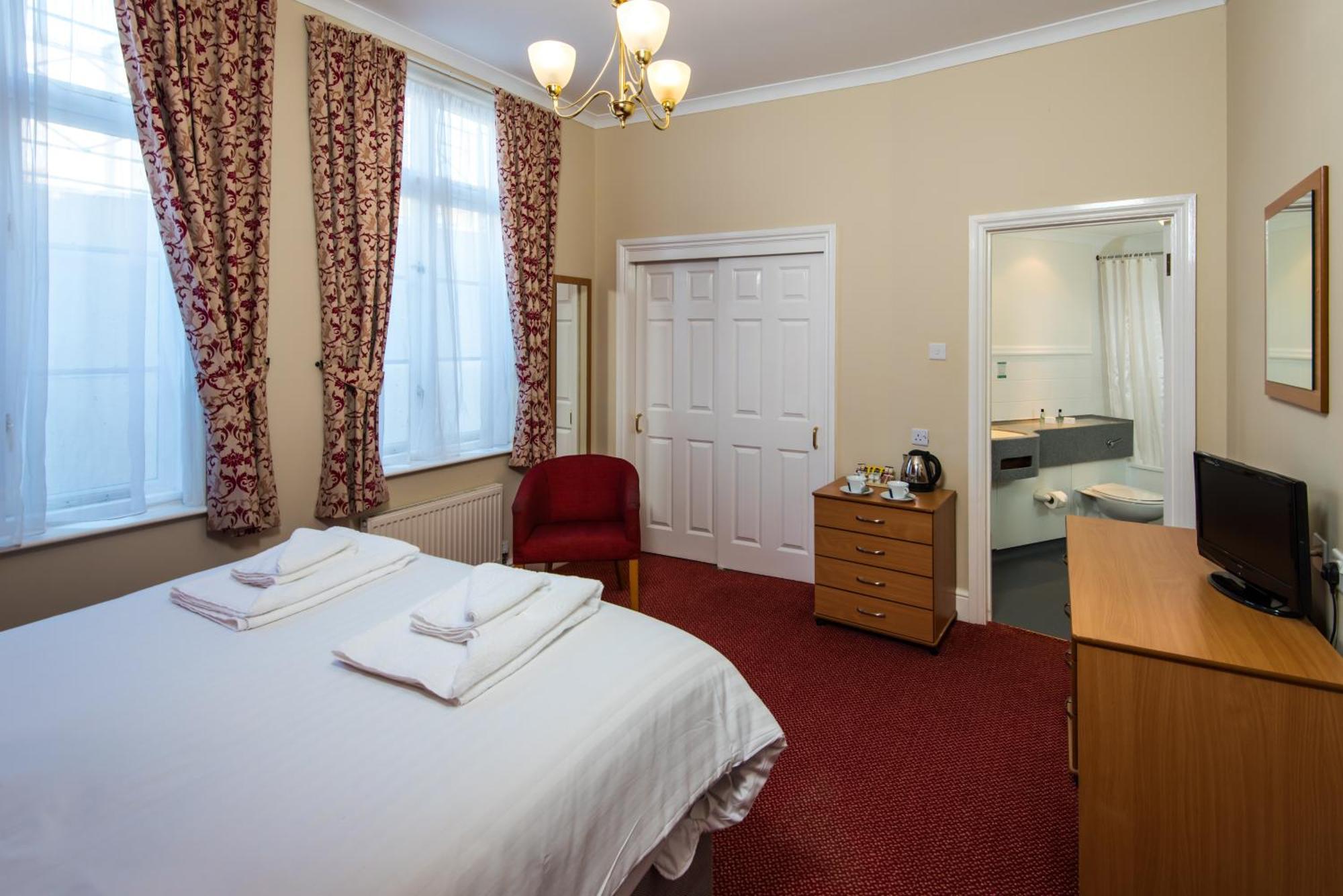 Cliffden Hotel Тинмут Стая снимка