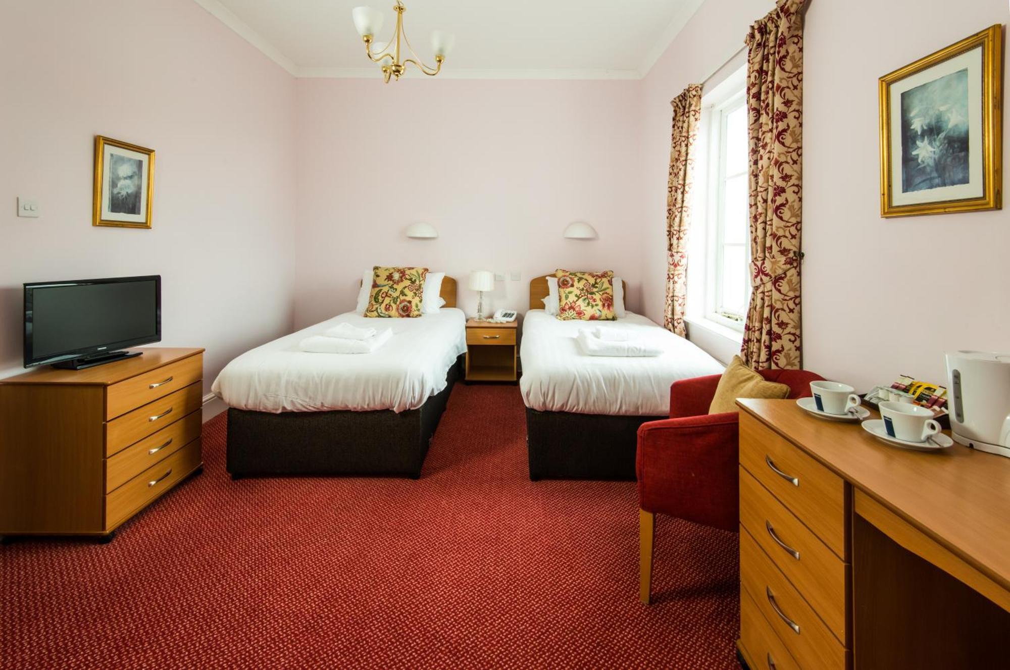 Cliffden Hotel Тинмут Стая снимка