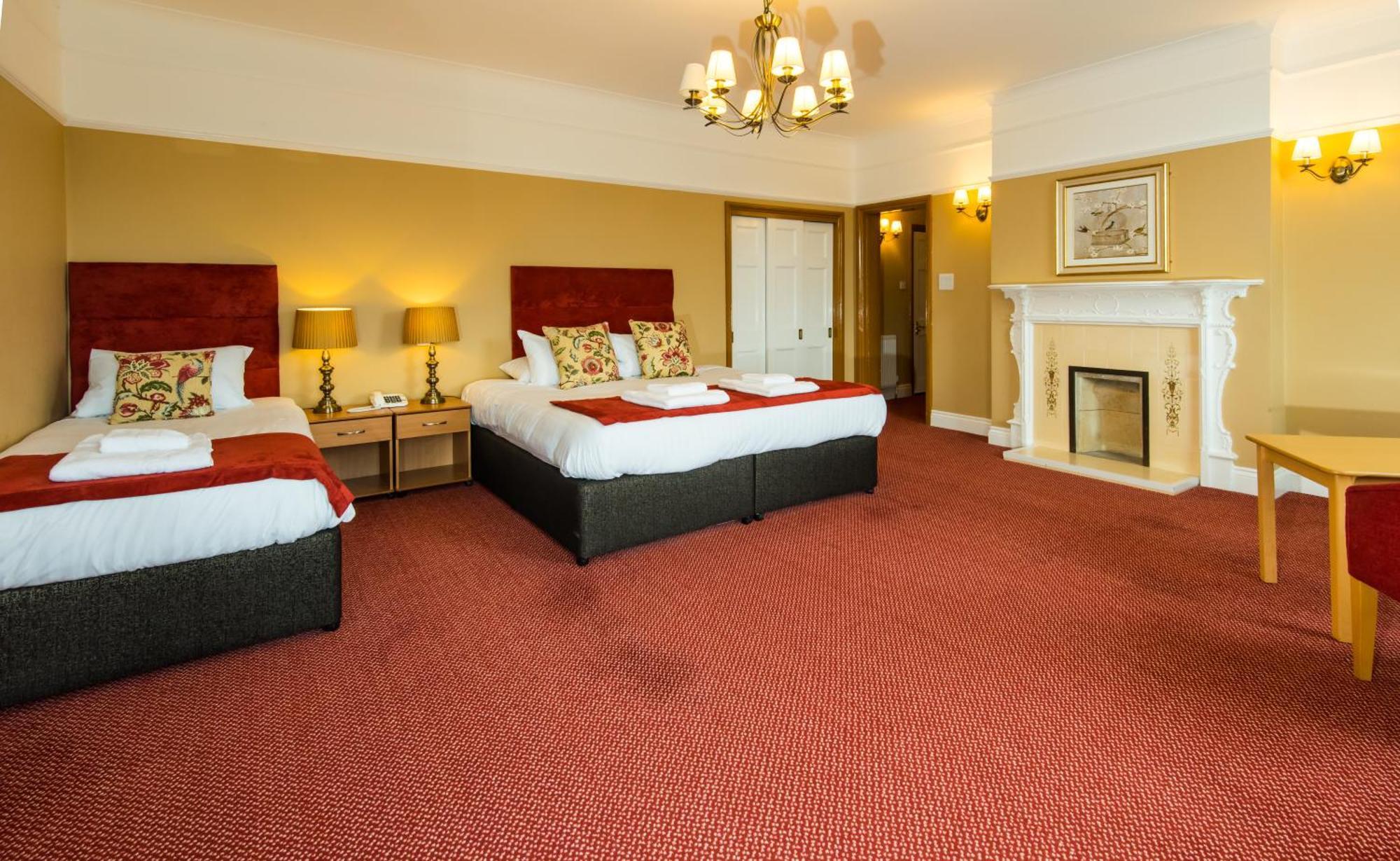 Cliffden Hotel Тинмут Стая снимка